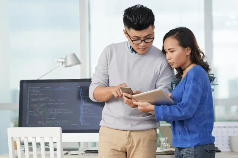 How To Choose The Right Devops Solutions Company For Your Enterprise (2026 Guide)